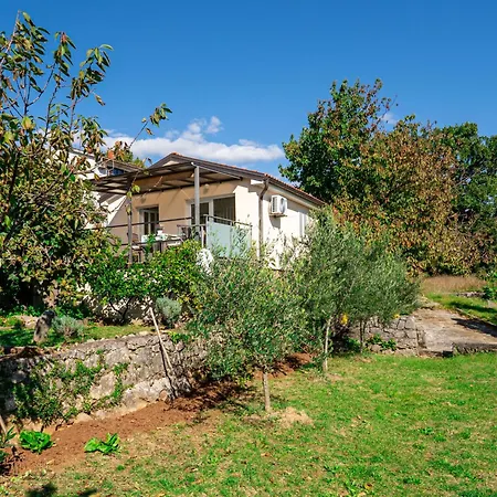 Silvana By Interhome בית נופש